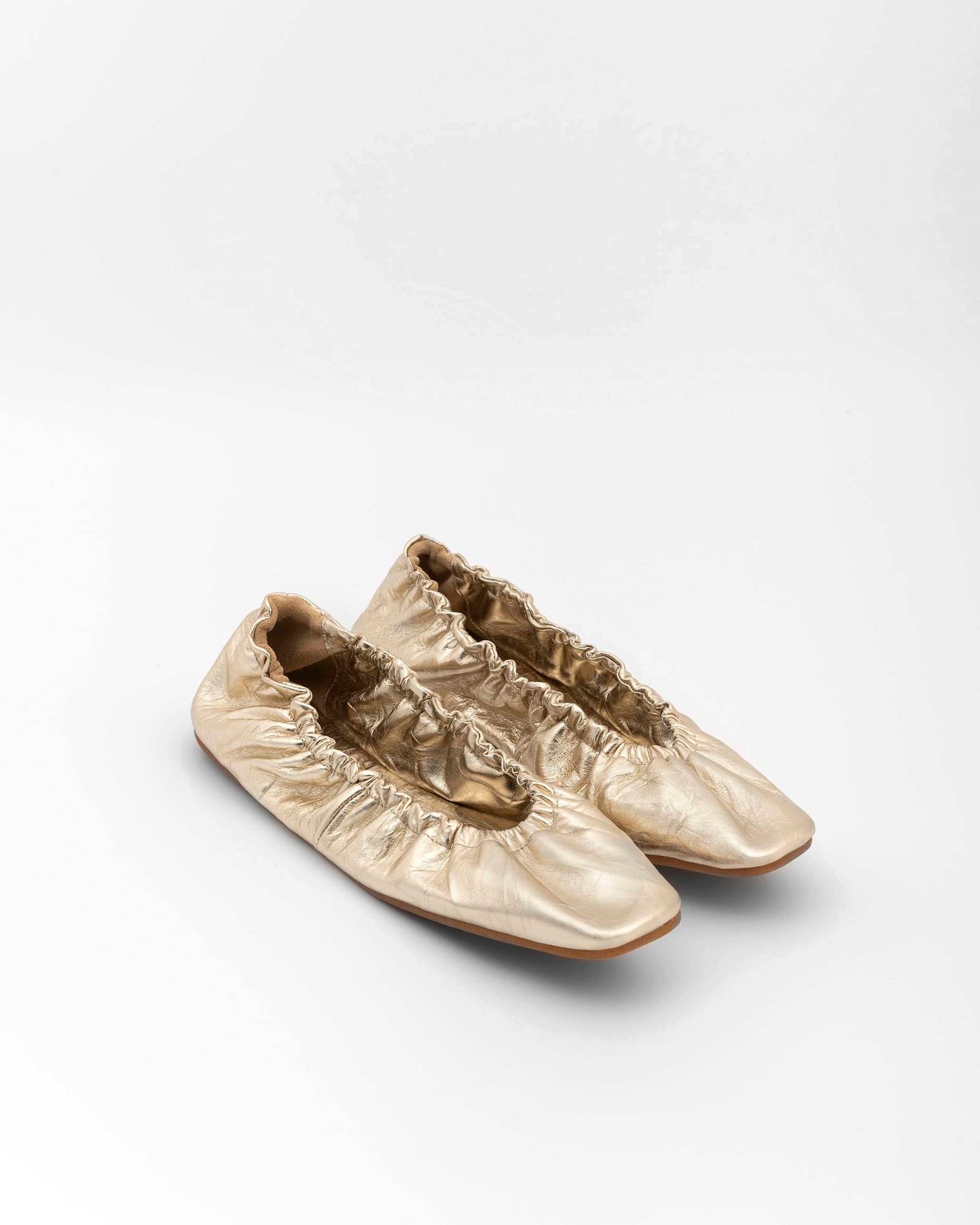 METALLIC RUFFLED BALLERINA