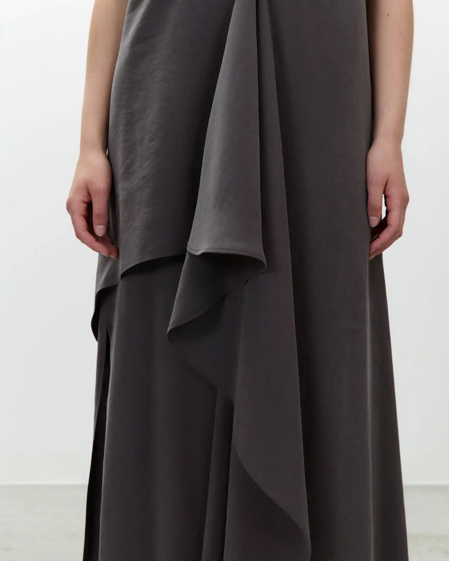 LONG DRESS WITH RUFFLES