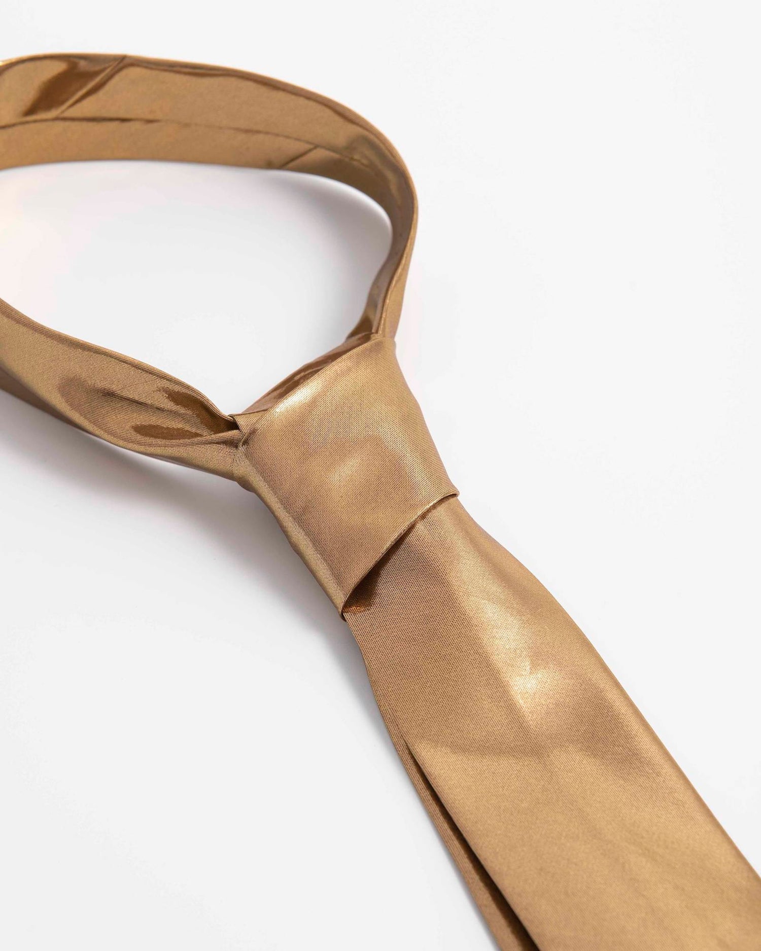 GOLD TIE