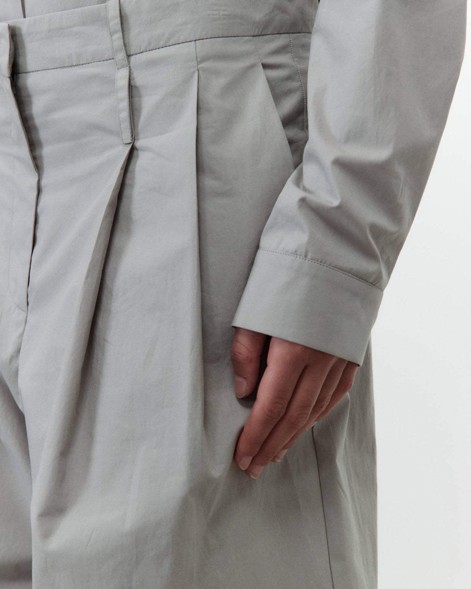 POPLIN TROUSERS WITH PLEATS