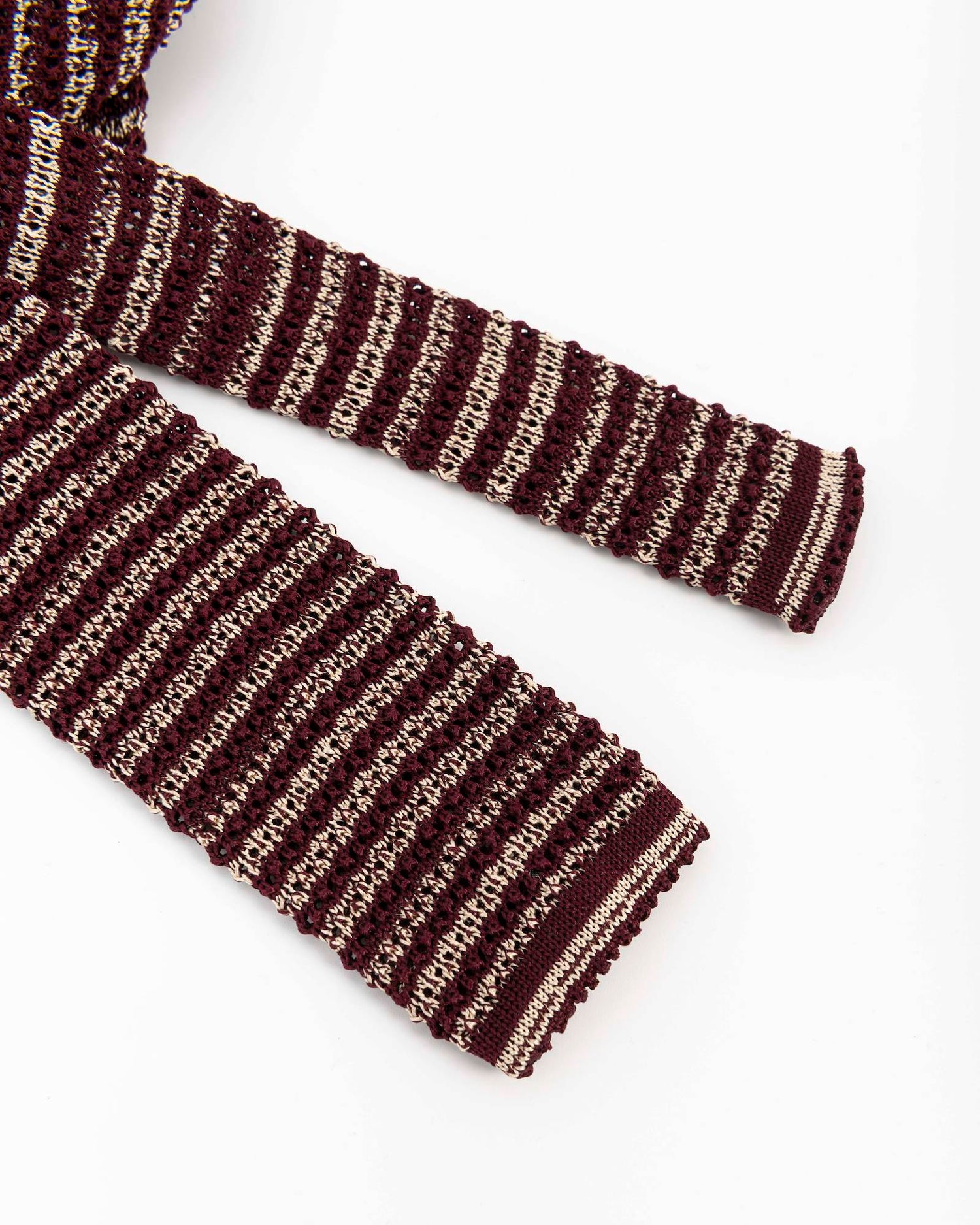 STRIPED KNITTED TIE