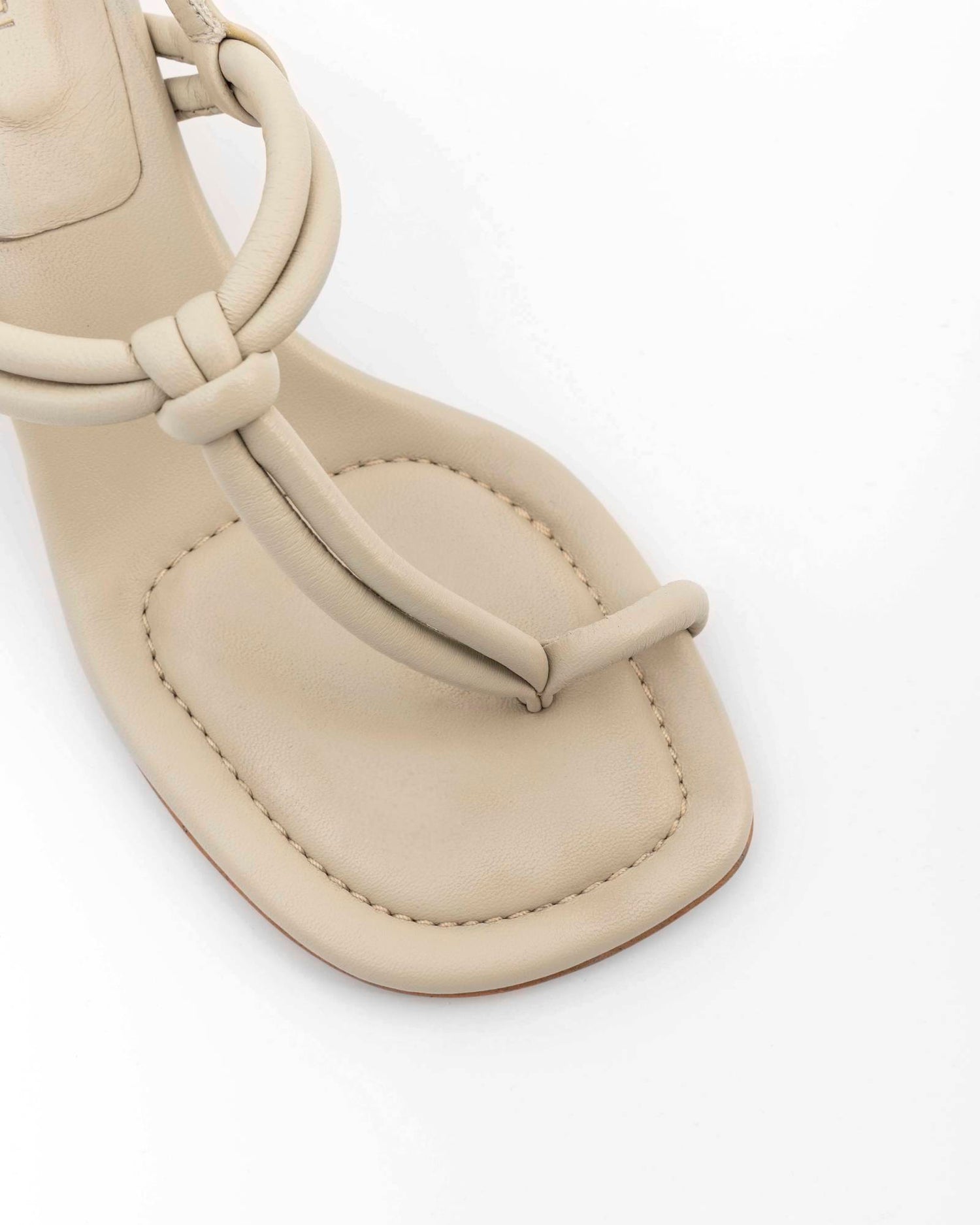 LEATHER FLIP-FLOPS
