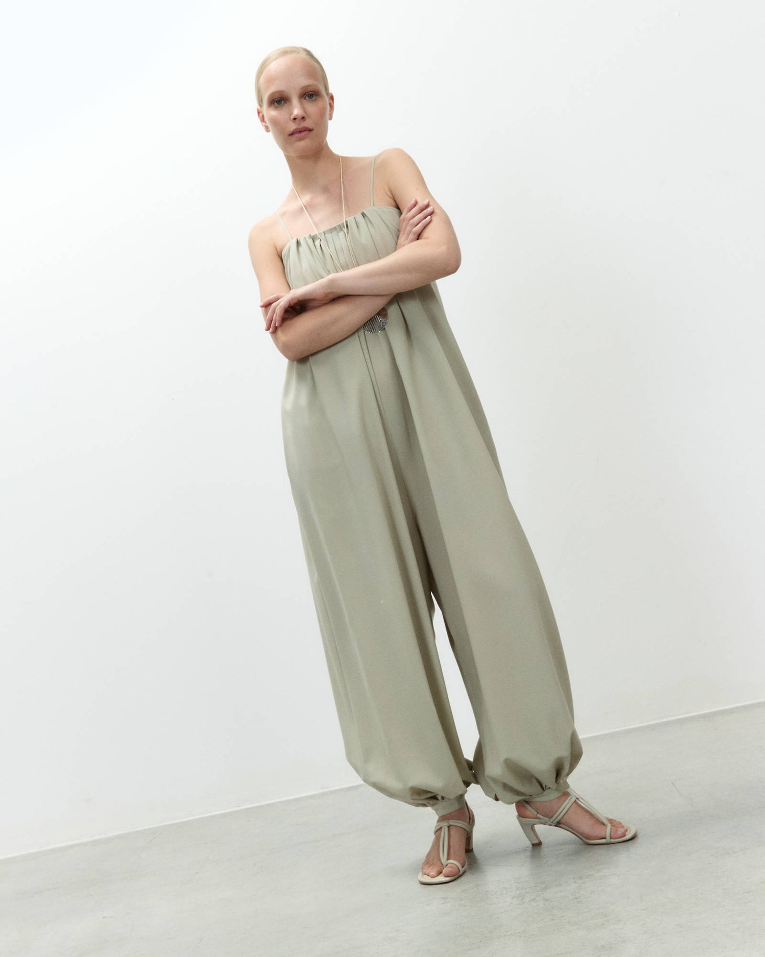 WOOL CANVAS BALOON SUIT