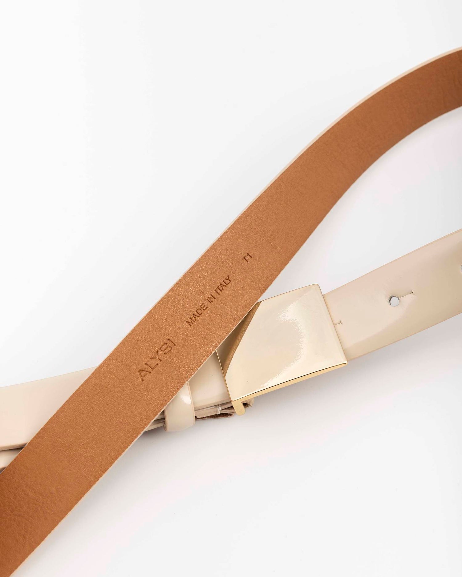 LEATHER BELT WITH METAL BUCKLE