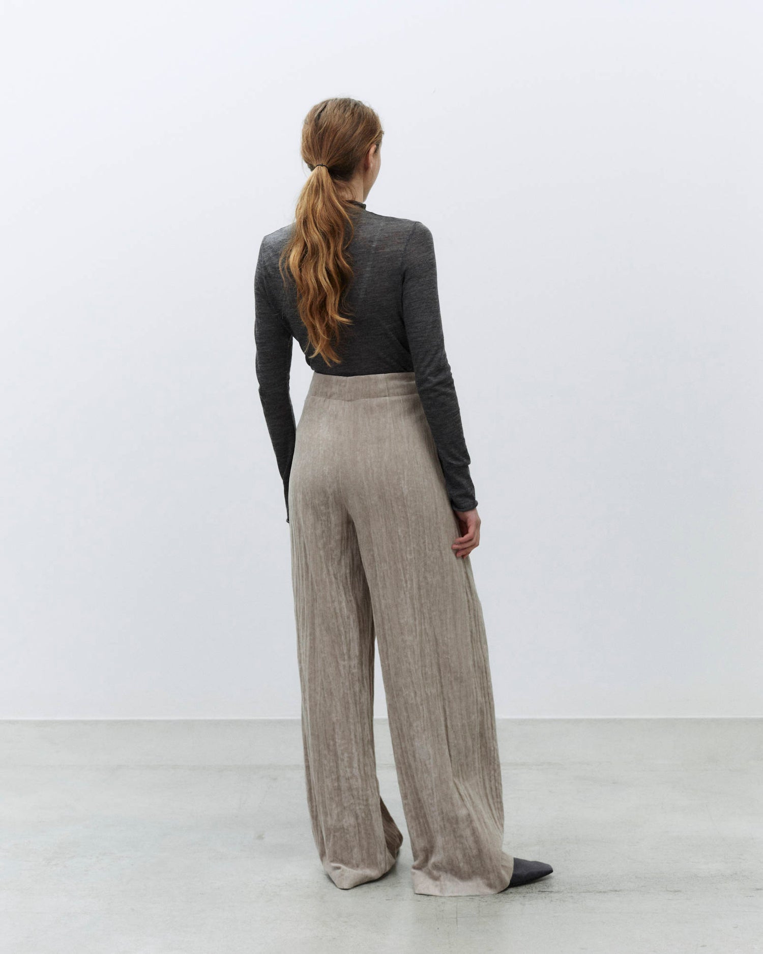 WIDE CRINKLE VELVET PANTS