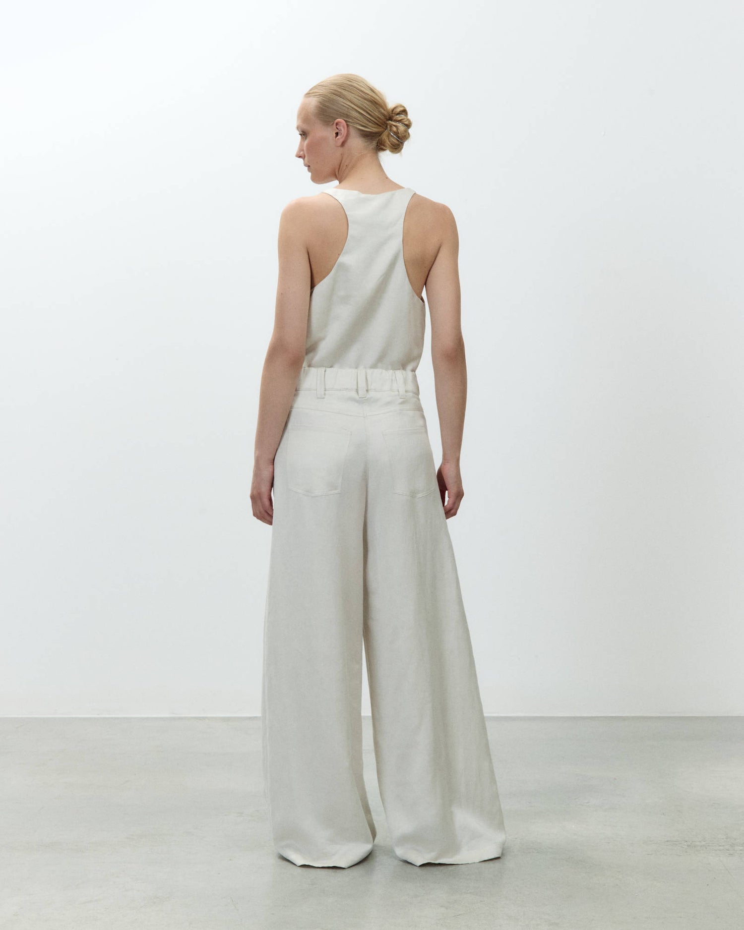 WIDE LEG LINEN TROUSERS