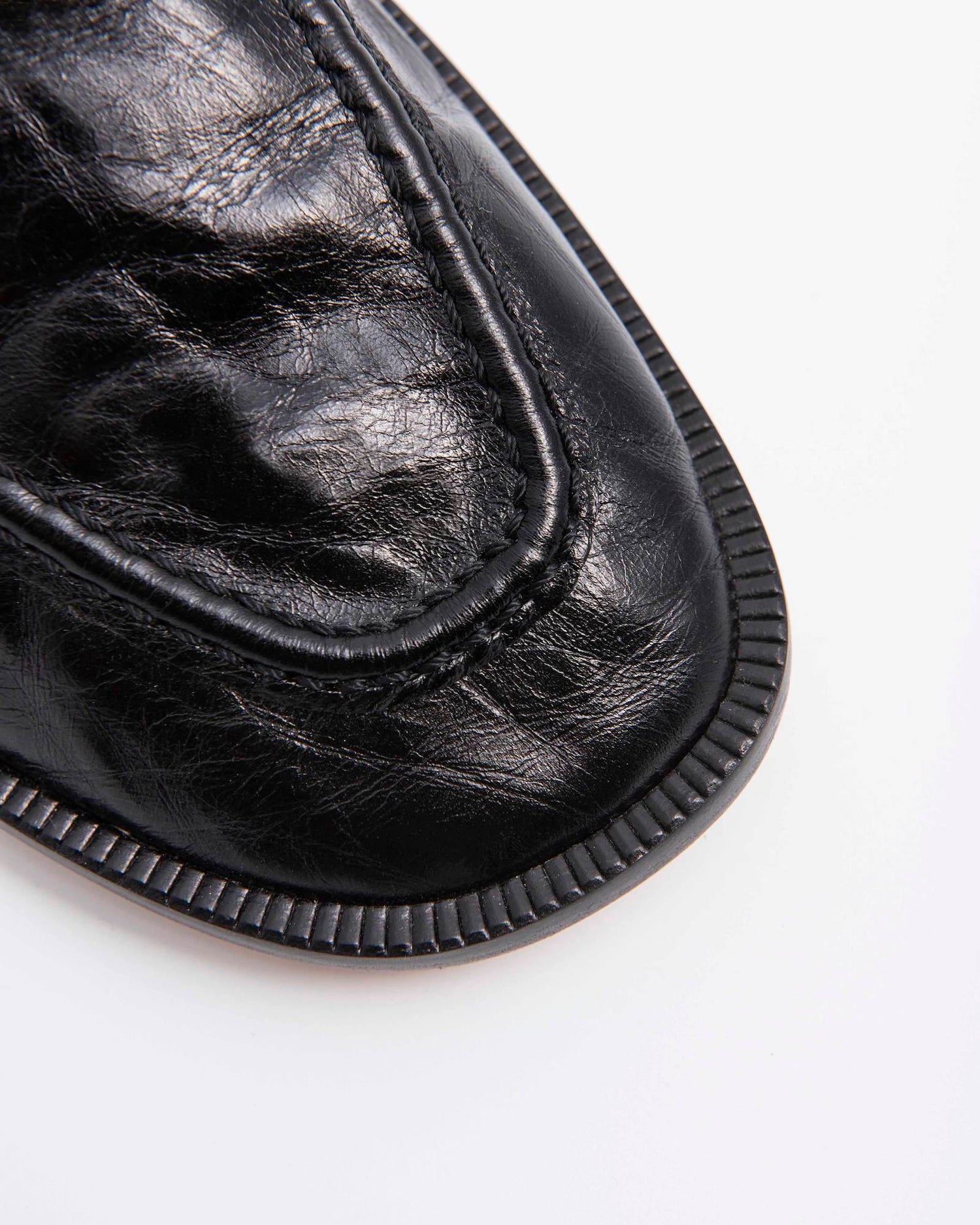 SOFT LOAFERS
