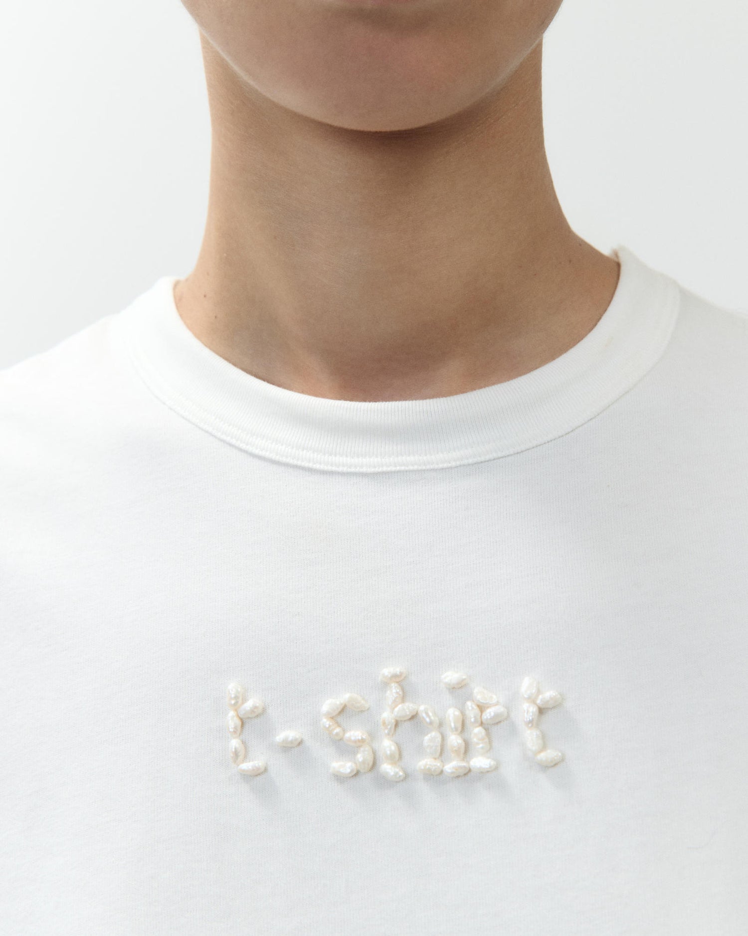 T-SHIRT WITH PEARL EMBROIDERY