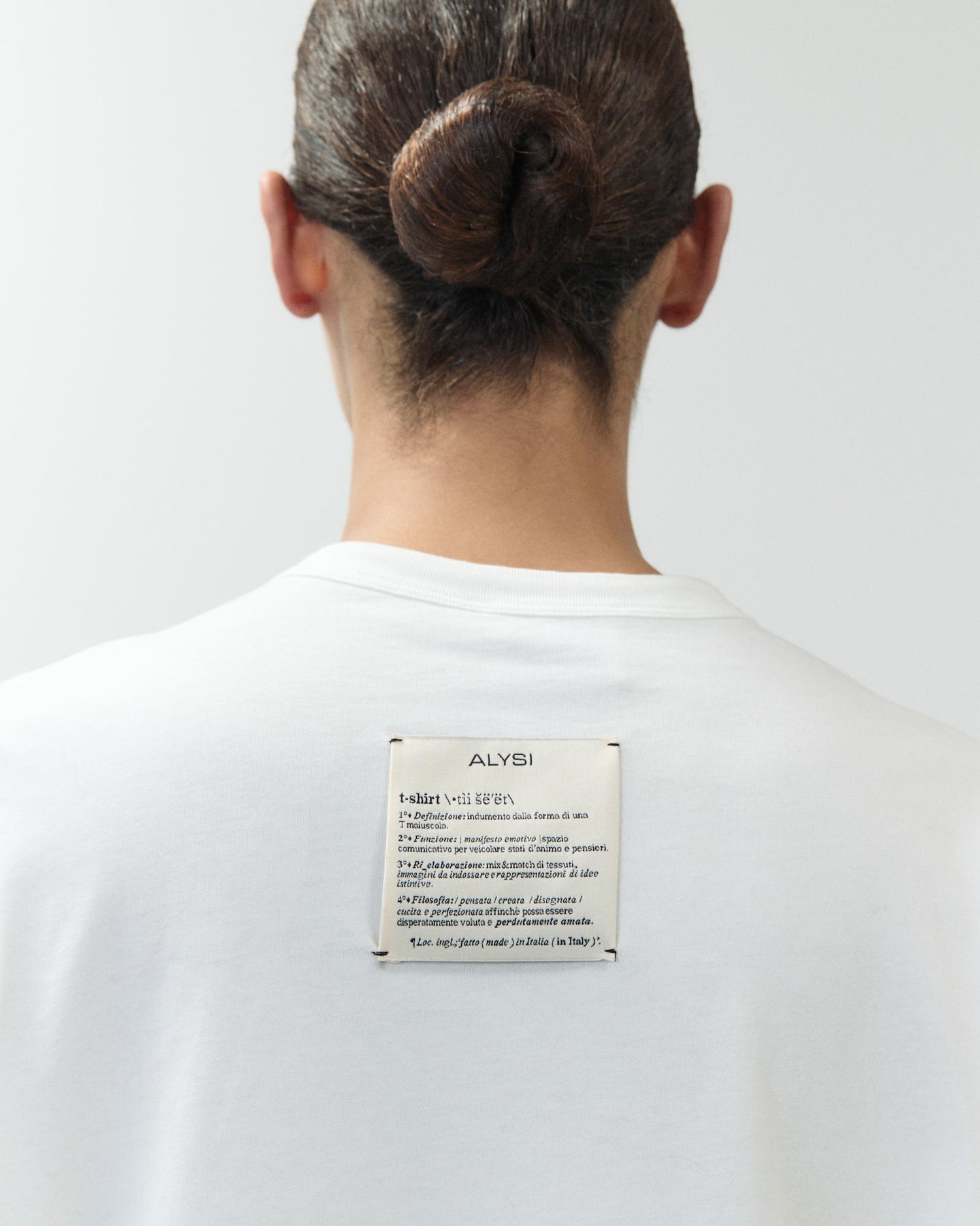 T-SHIRT WITH PEARL EMBROIDERY
