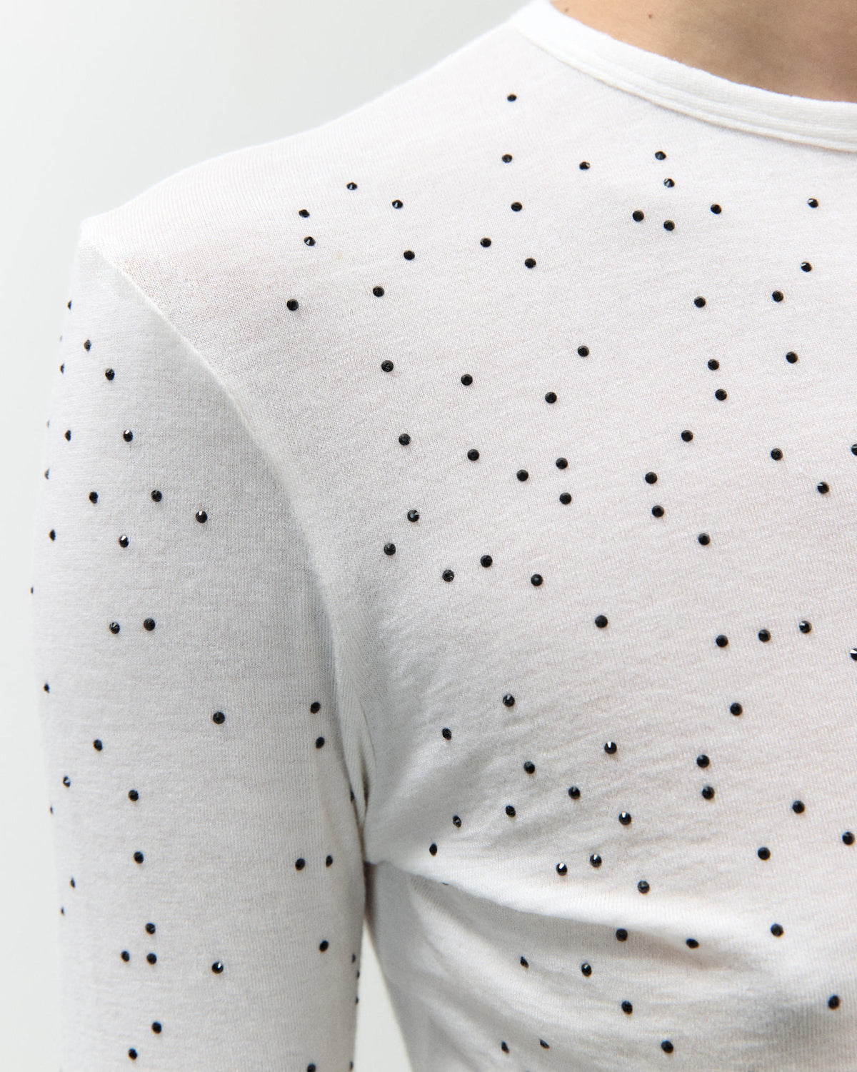 SLIM FIT RHINESTONE TOP