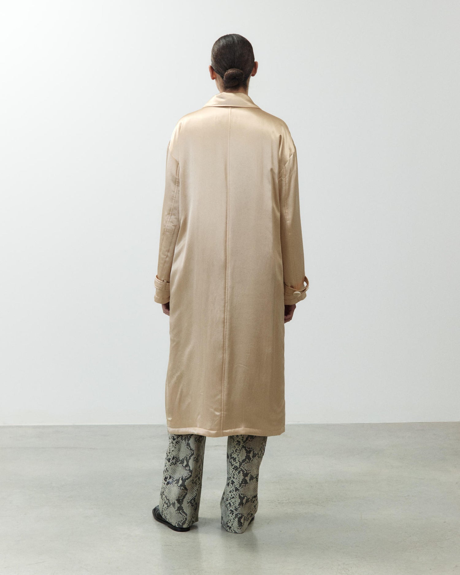 LONG SATIN COAT