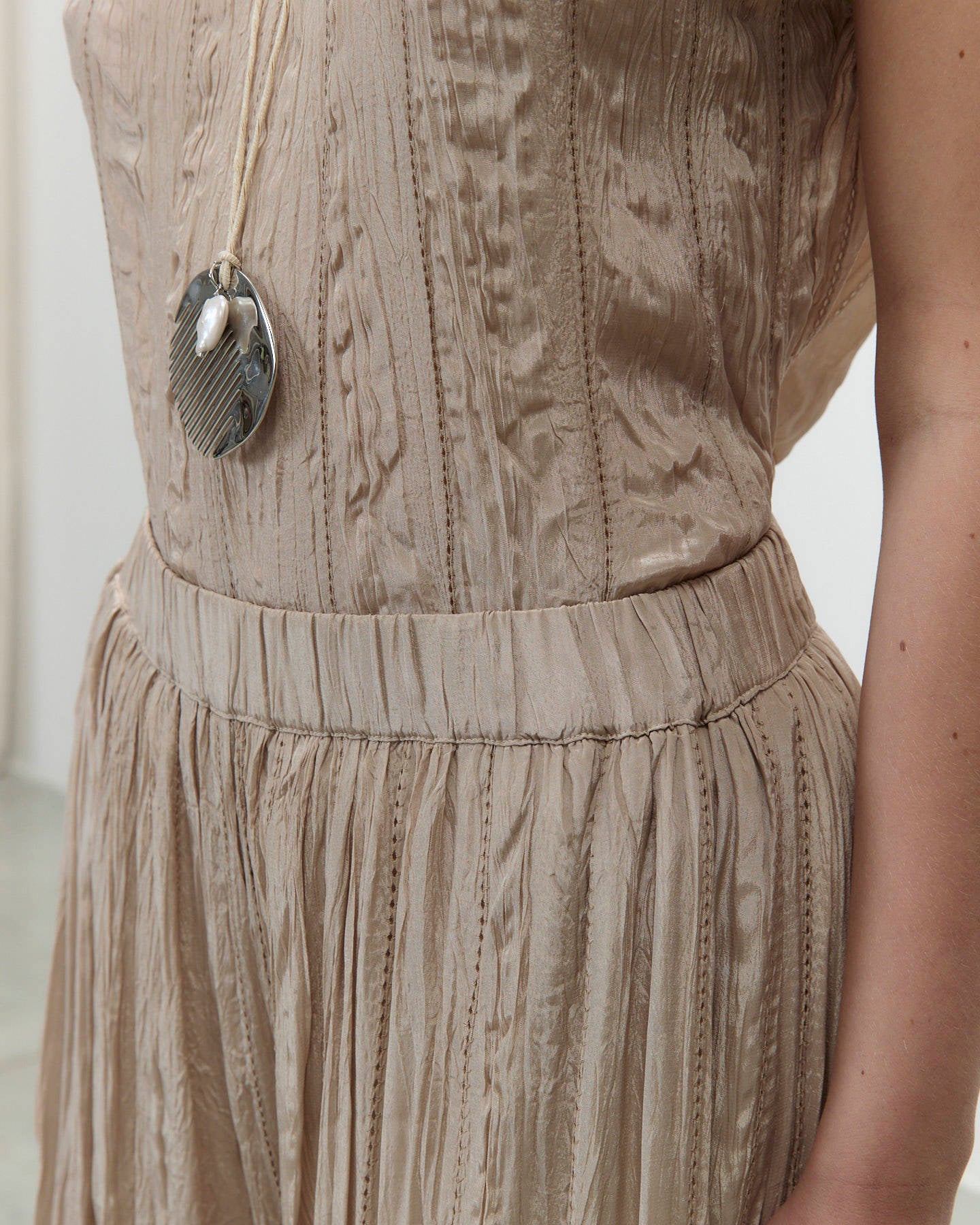 WIDE WRINKLE PANTS