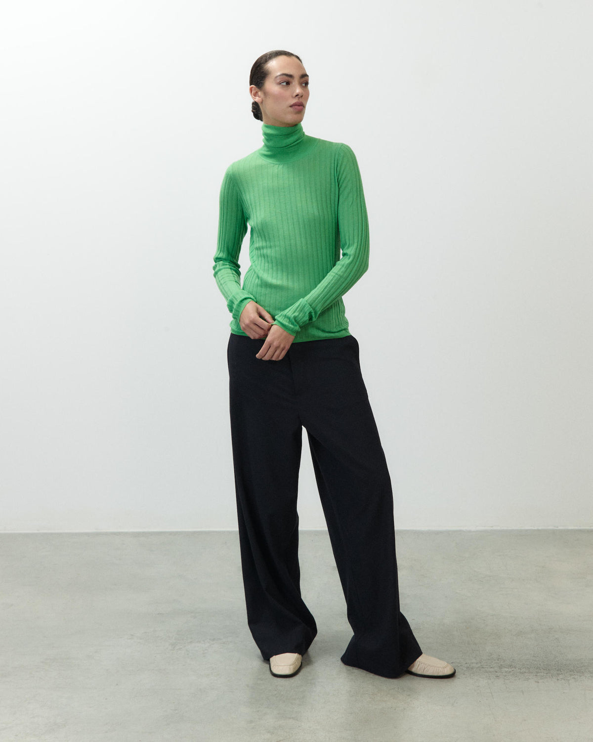 FINE-KNIT RIBBED TURTLENECK