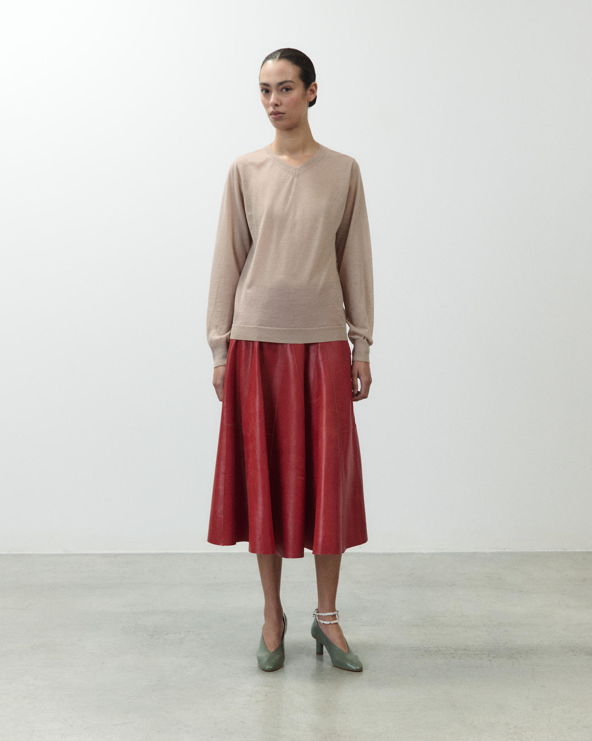 V-NECK SWEATER LIGHT WOOL