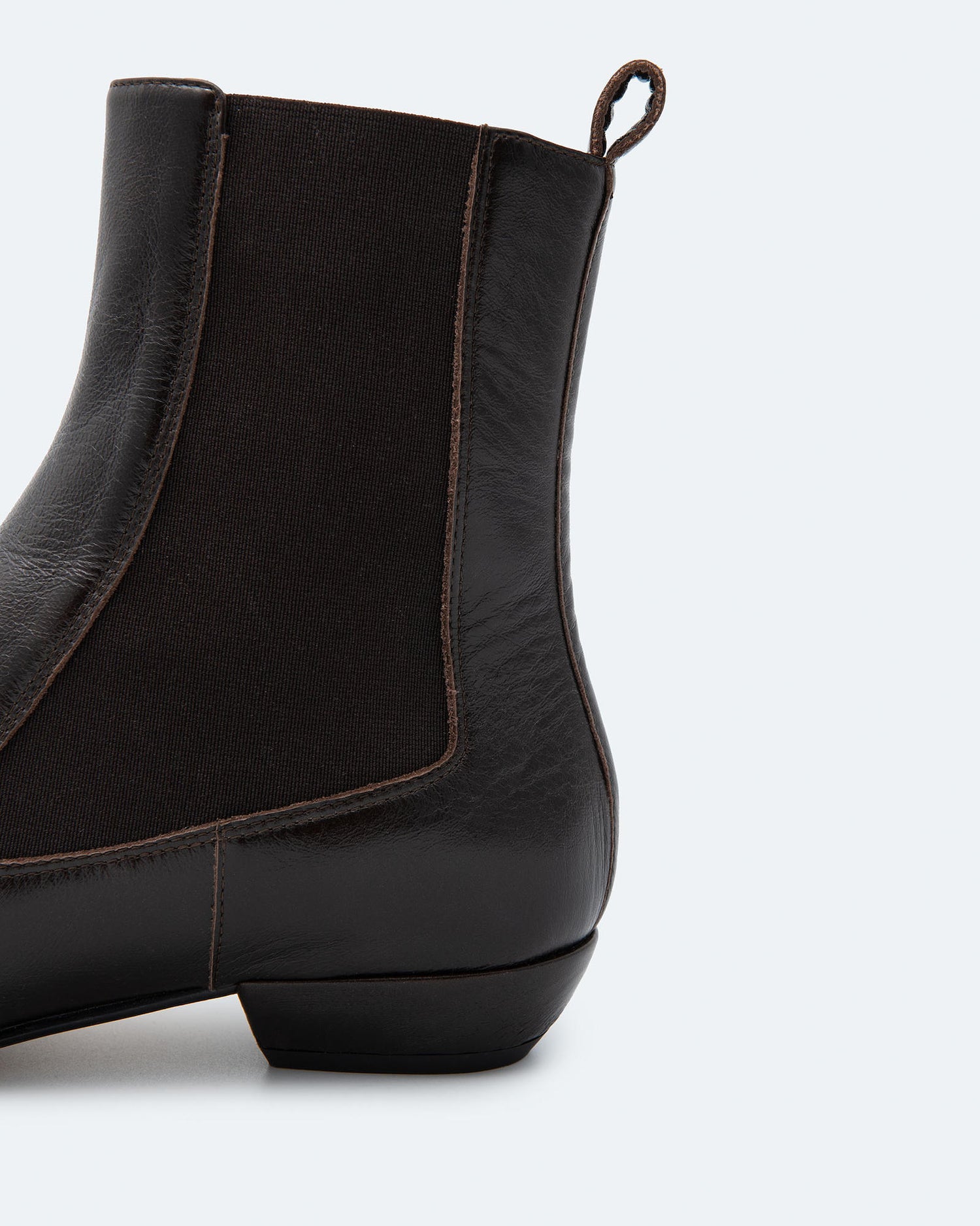 LEATHER CHELSEA BOOT