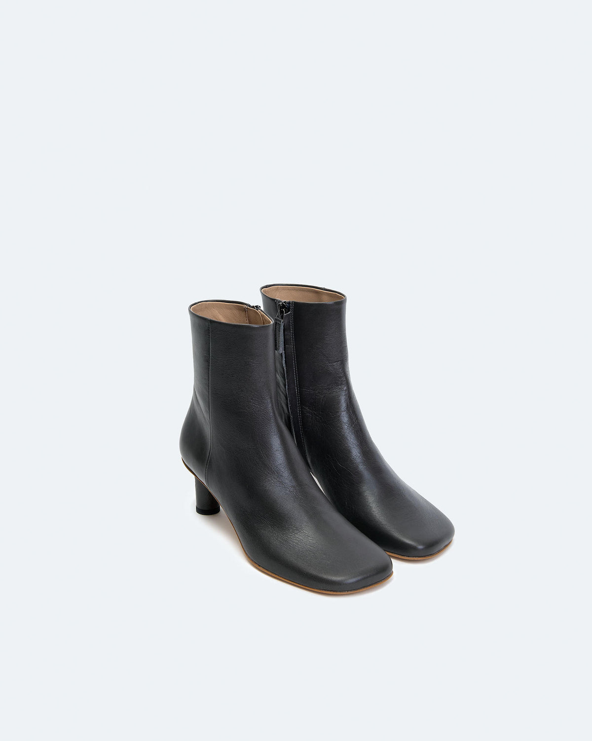 LEATHER ANKLE BOOT
