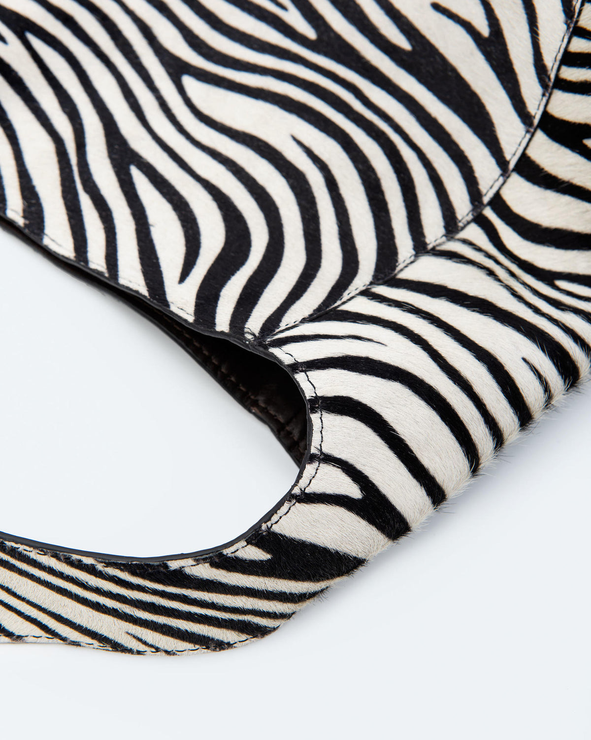 PONY HAIR BUCKET BAG