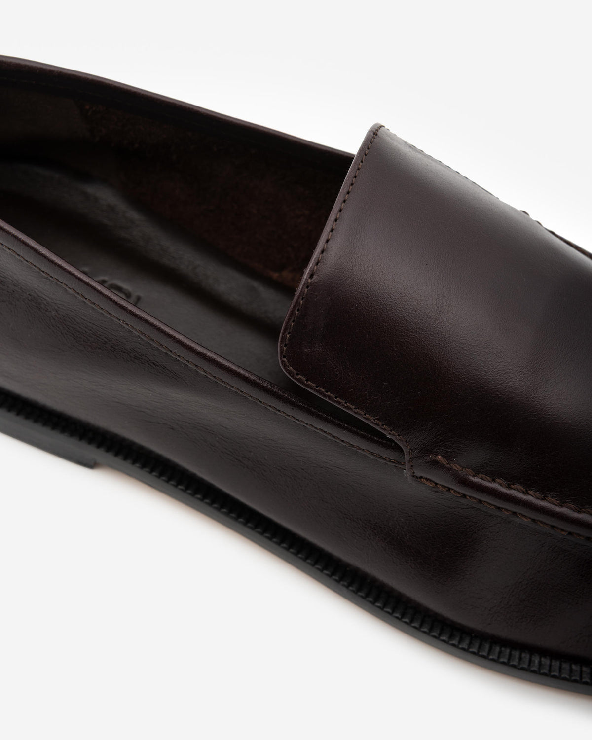 LEATHER LOAFERS