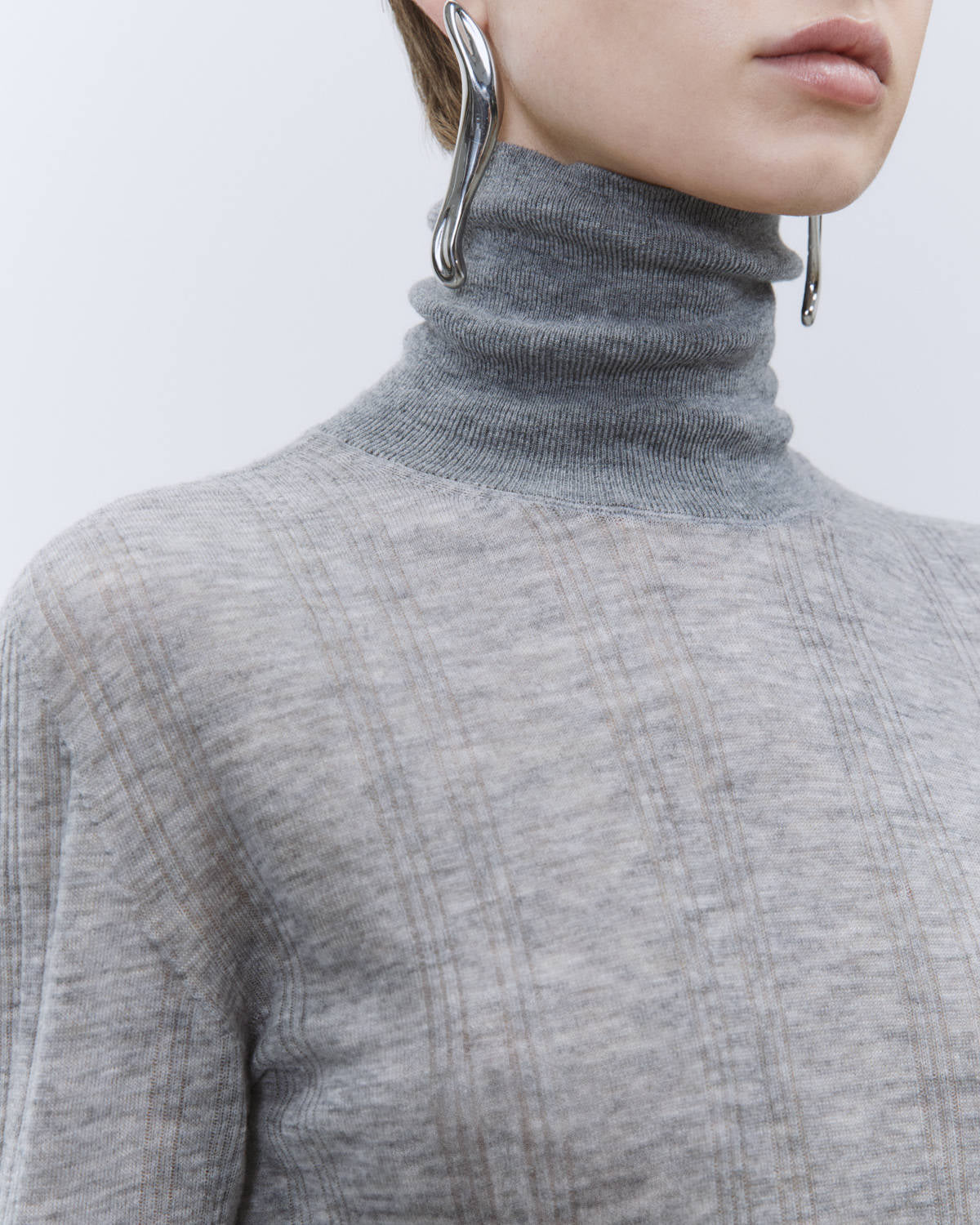 EXTRAFINE WOOL SWEATER