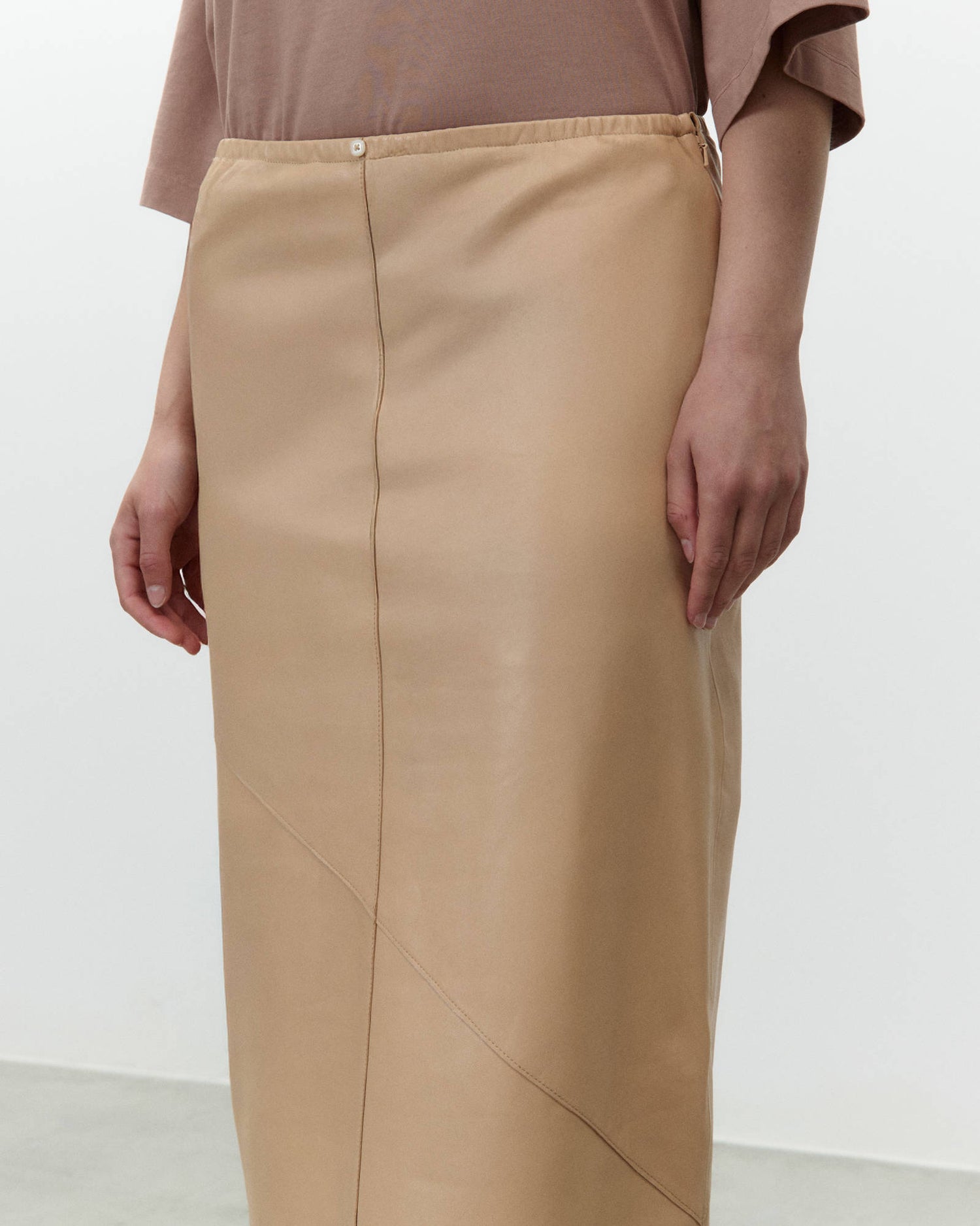 SOFT LEATHER MIDI SKIRT