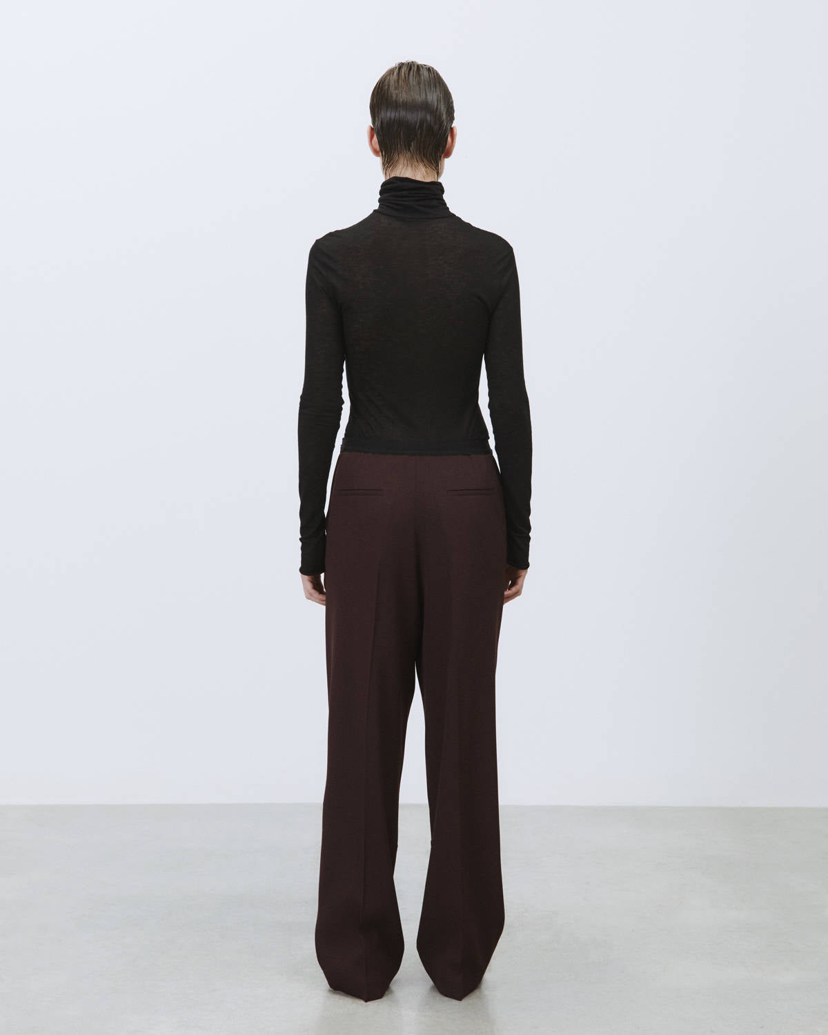 WOOL TROUSERS WITH ELASTIC