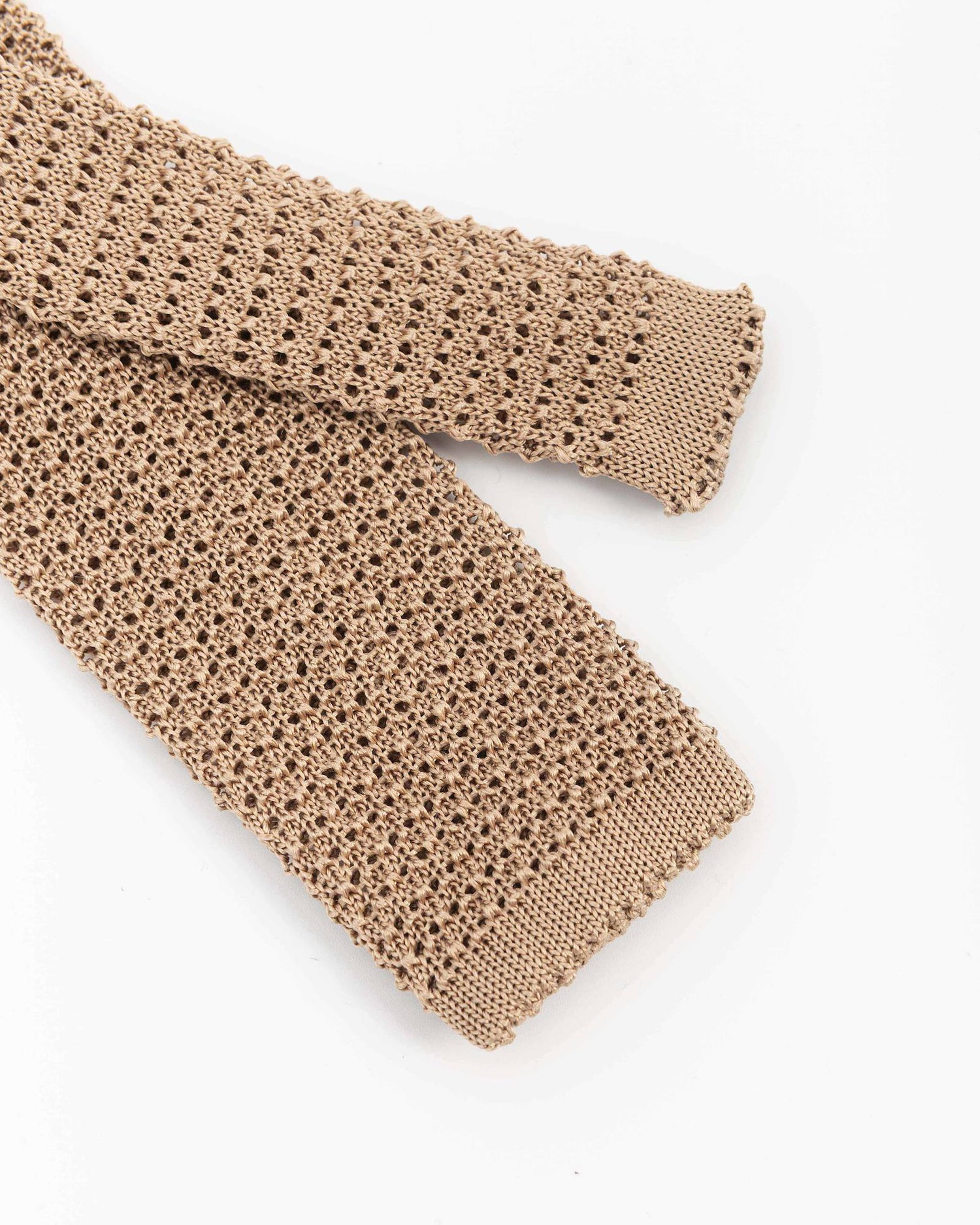 KNITTED TIE