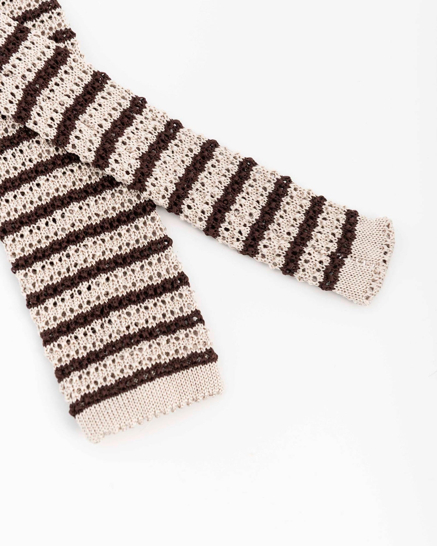 STRIPED KNITTED TIE