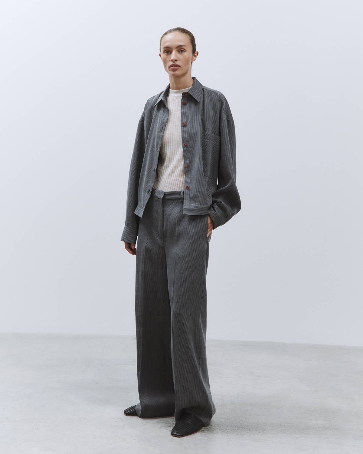 MAXI PINSTRIPES SUIT Smoke