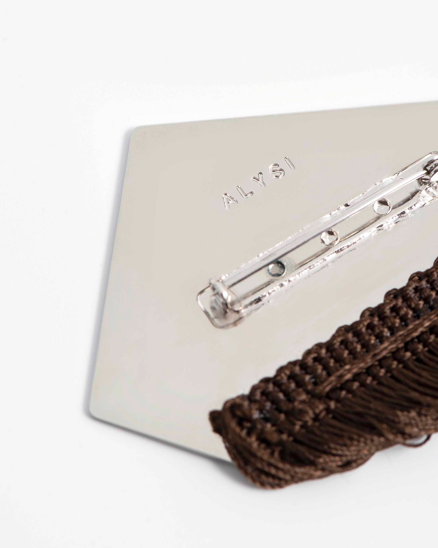 FRINGE PIN