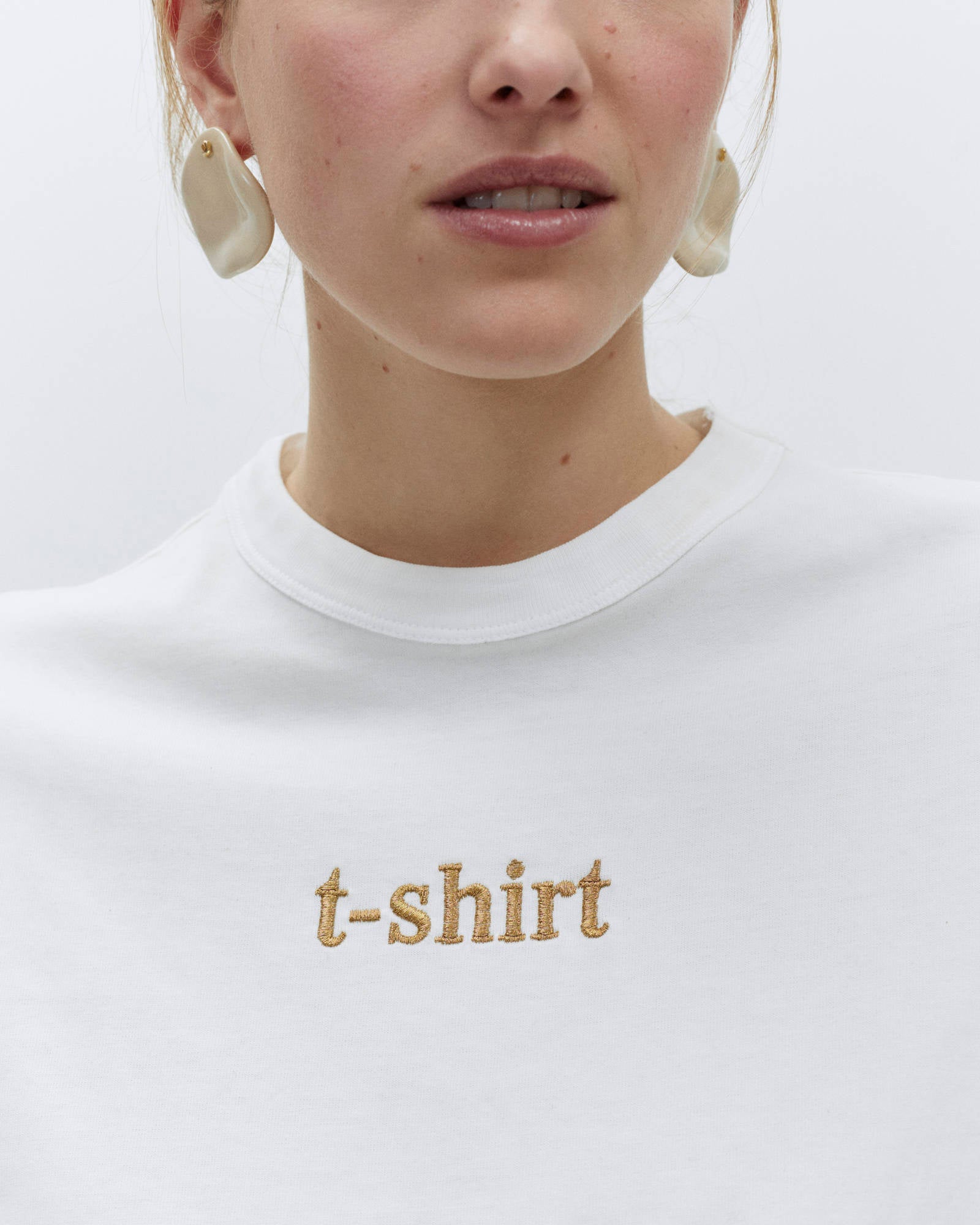 EMBROIDERED COTTON T-SHIRT