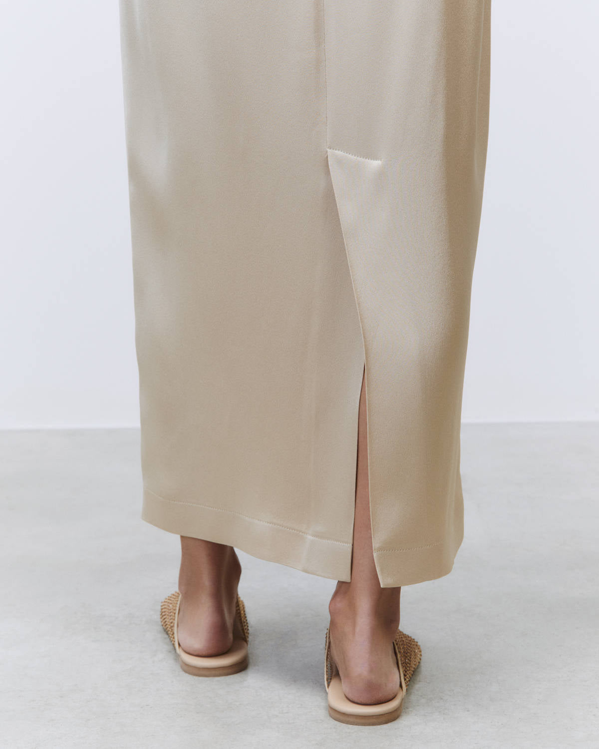 SATIN PENCIL SKIRT