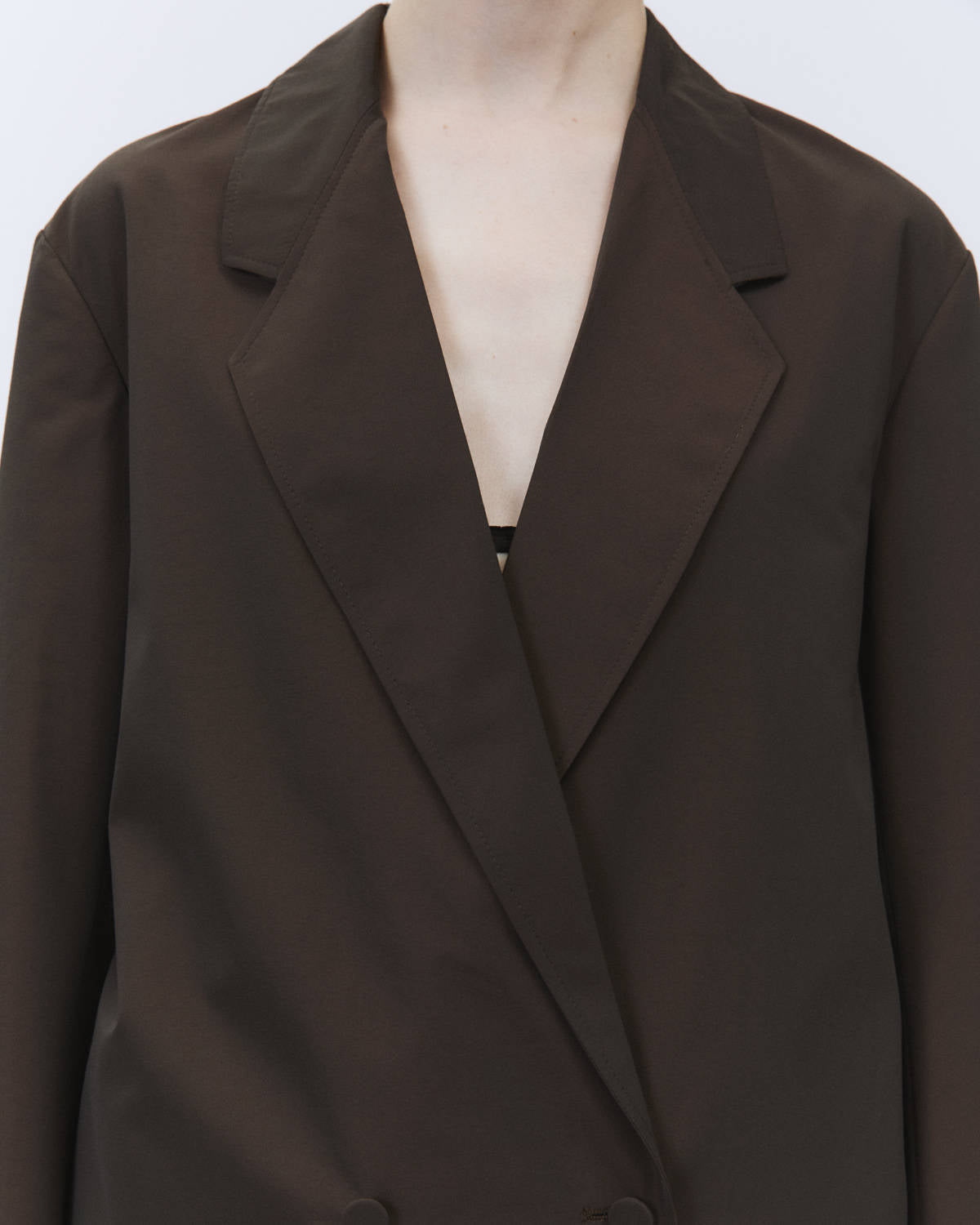 DOUBLE-BREASTED WOOL BLAZER