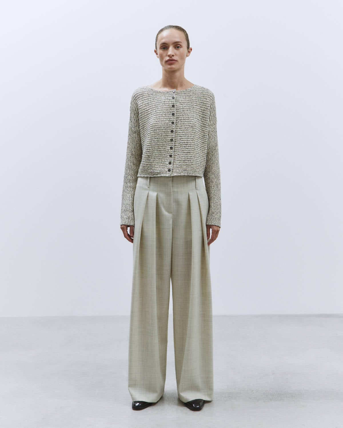GRAINY MERINGUE KNIT CROPPED CARDIGAN