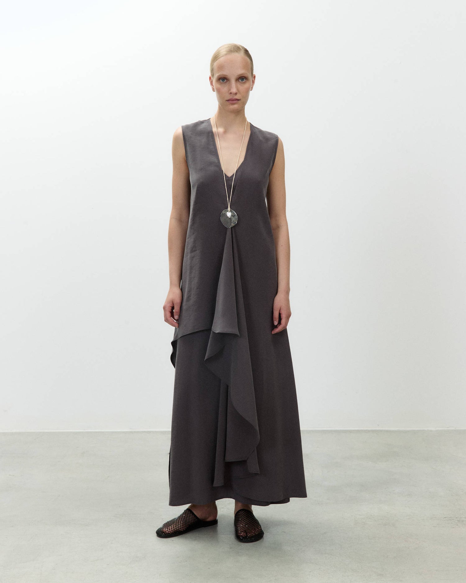 LONG DRESS WITH RUFFLES