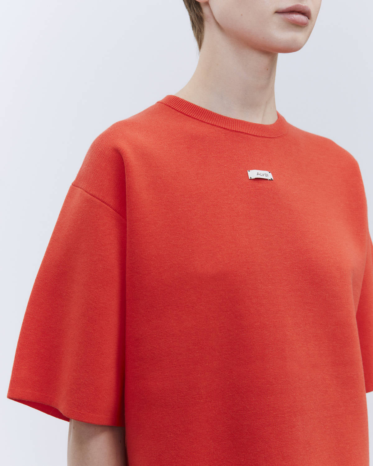 CREW NECK SWEATER