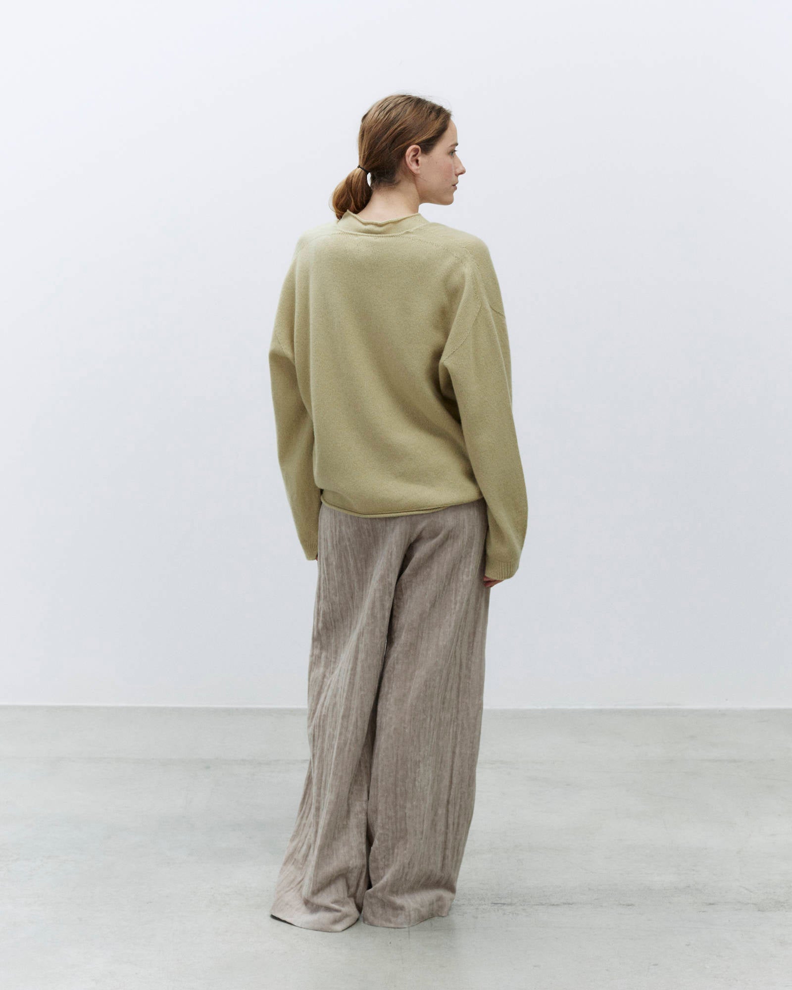 SUPER SOFT TOP AND SWEATER