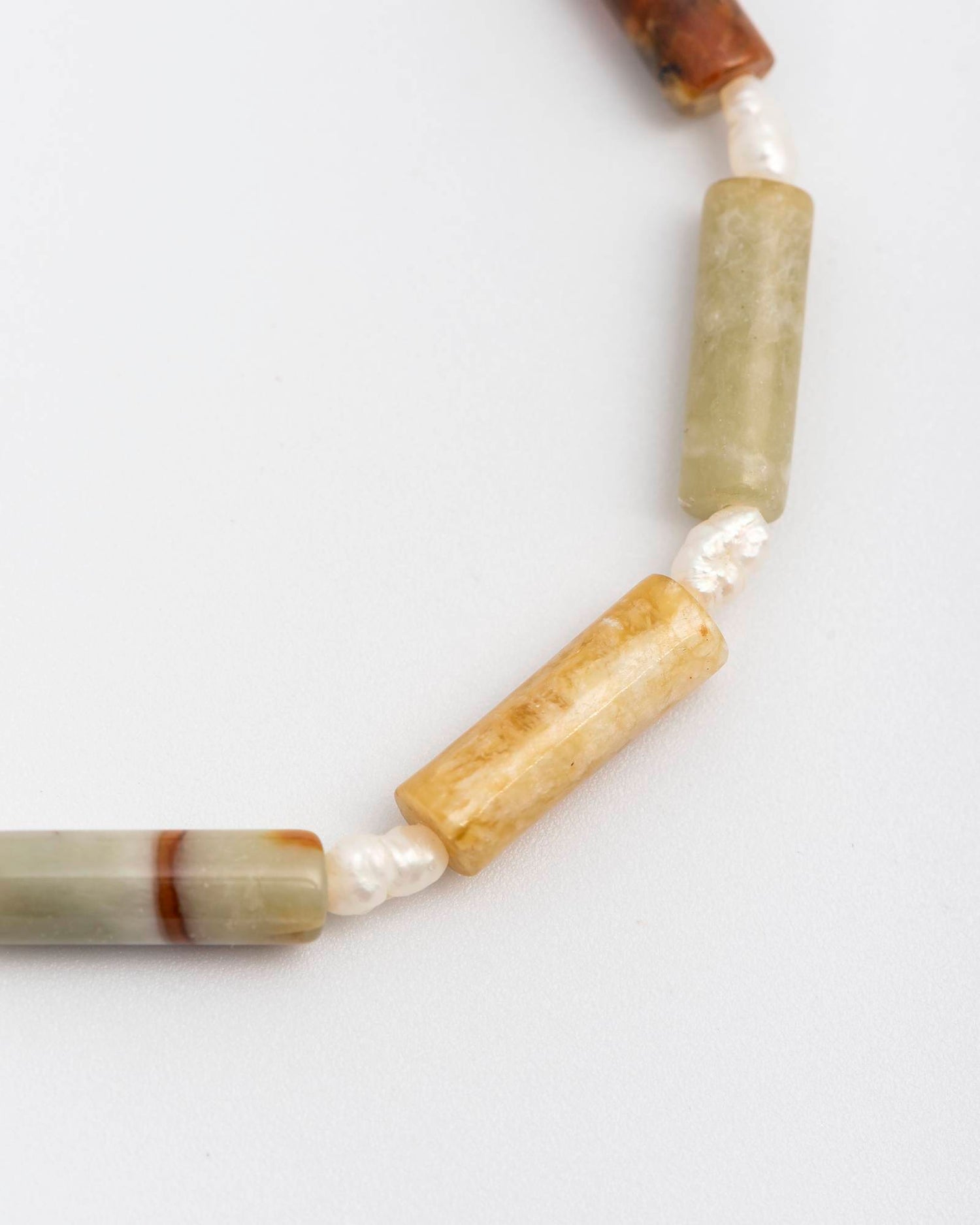 BRACELET WITH COLORED STONES