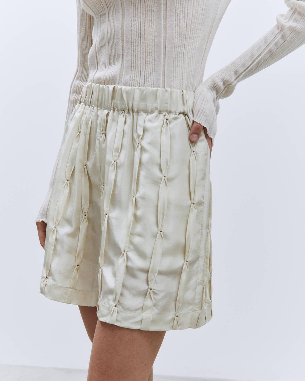 EMBROIDERED SILK SHORTS Rice