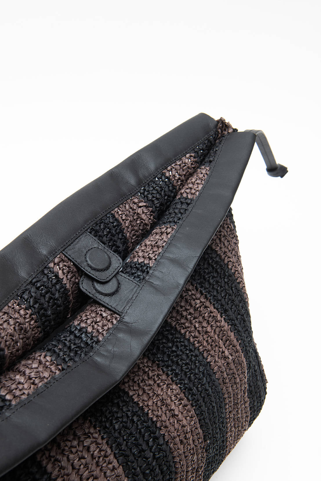 MAXI POUCH RAFFIA Choco