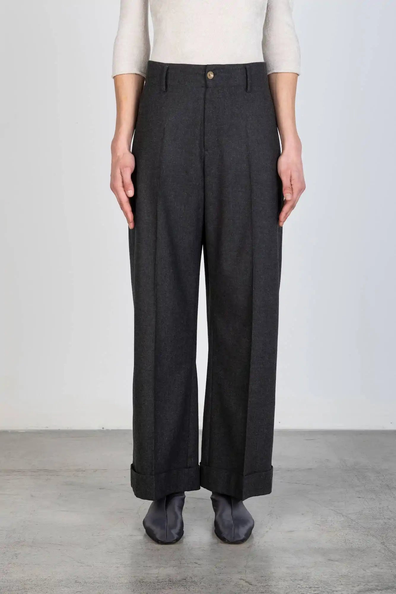 FLANNEL TROUSERS WITH CUFFS