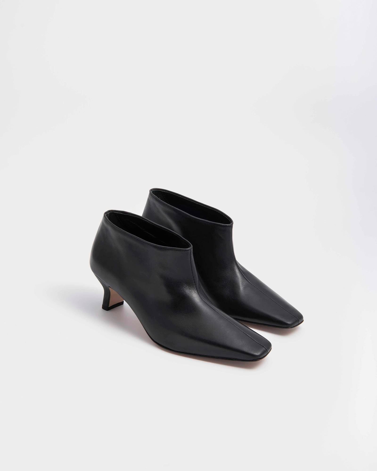 ANKLE BOOT