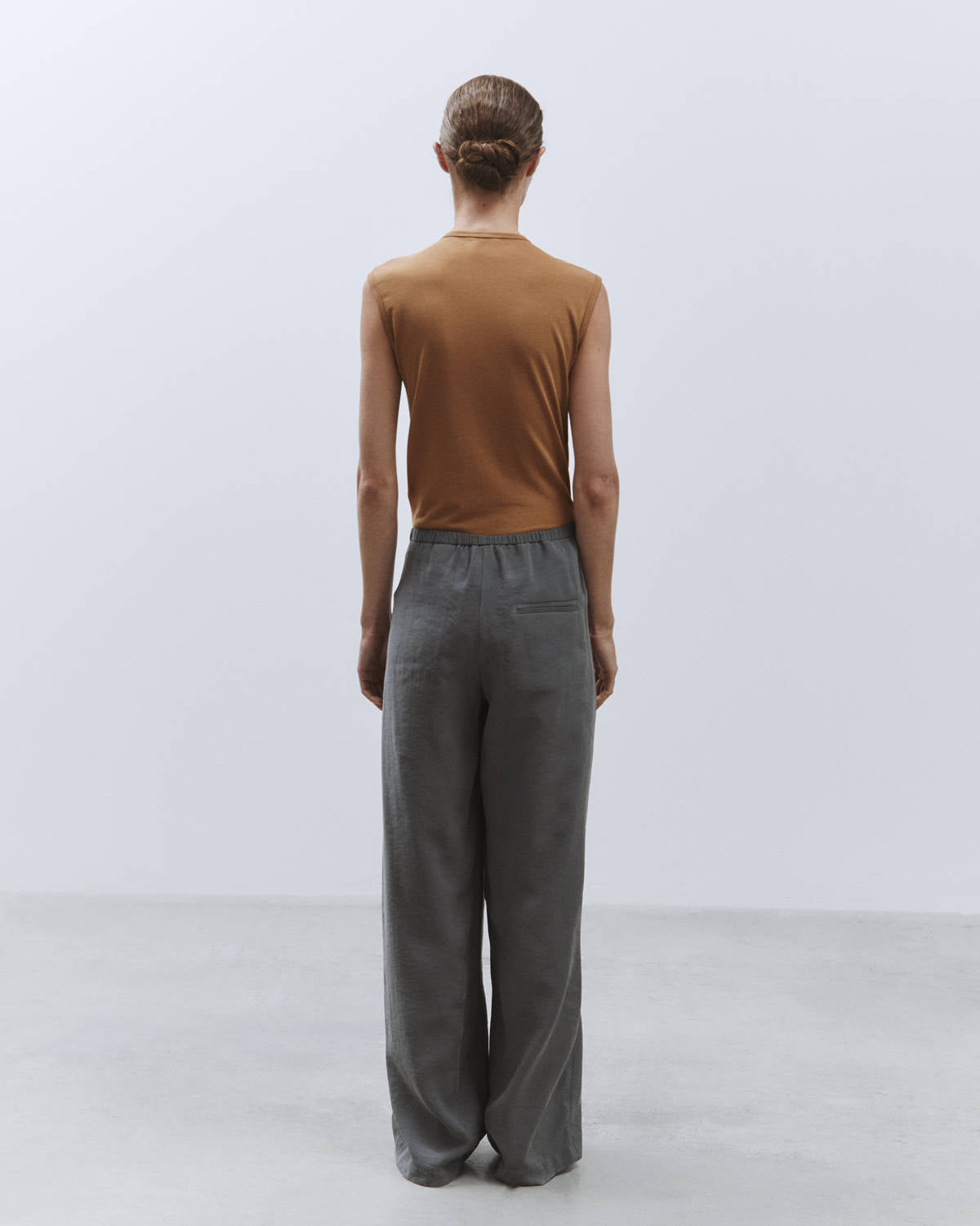 RELAXED FLUID PANTS Smoke