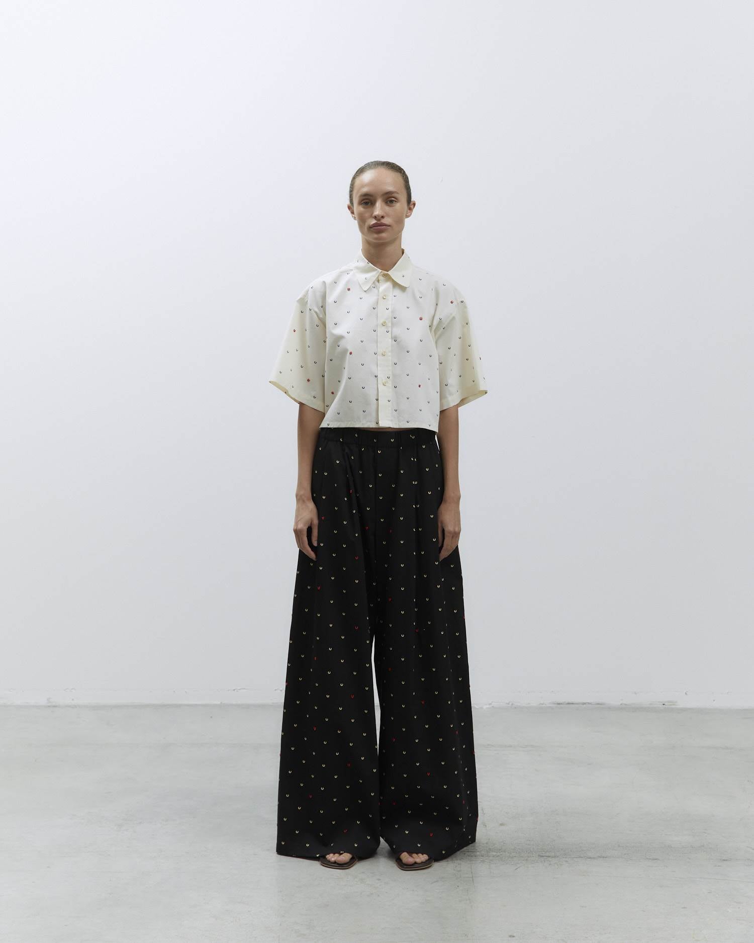 WIDE LEG POPLIN EMBROIDERED PANTS