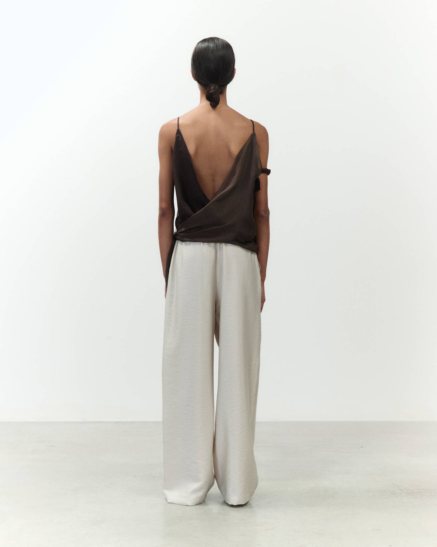 CHIFFON CROSSOVER TOP