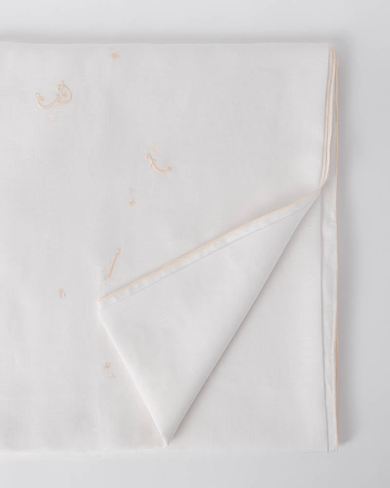 CURIOSITY TABLECLOTH