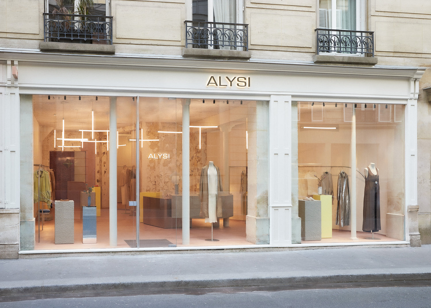 Alysi_Paris_Store_1_PhSSirpresi.jpeg__PID:950928c2-c7b2-4915-a63d-16f48787c448