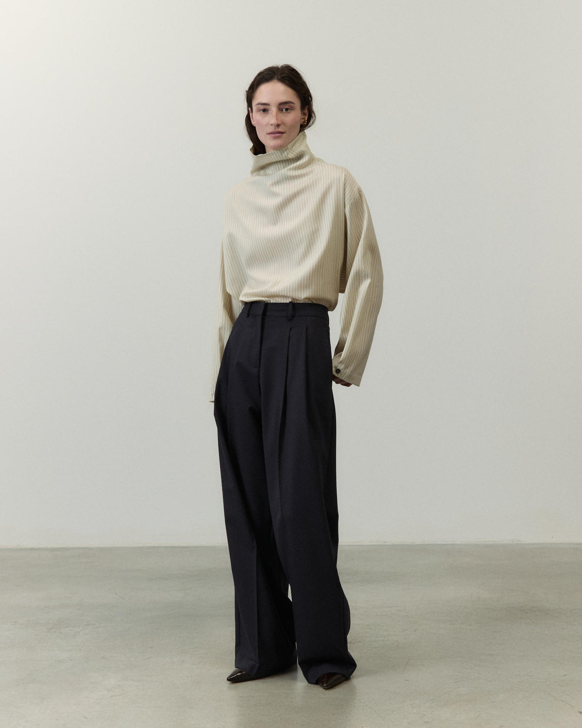 PANTALONE AMPIO PINCES
