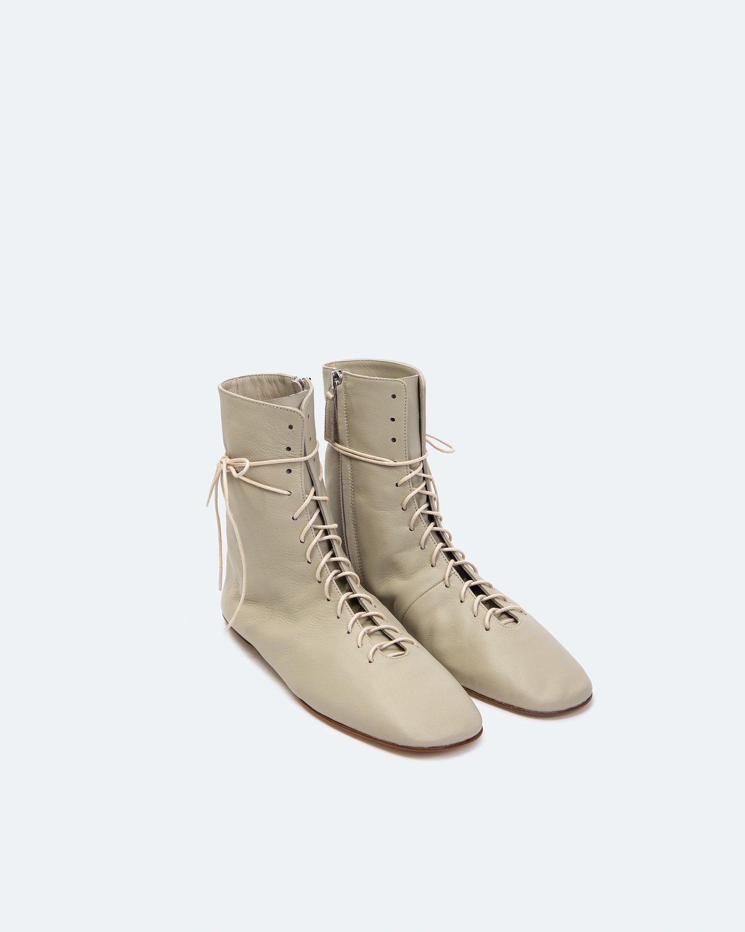 STIVALETTO CON LACCI