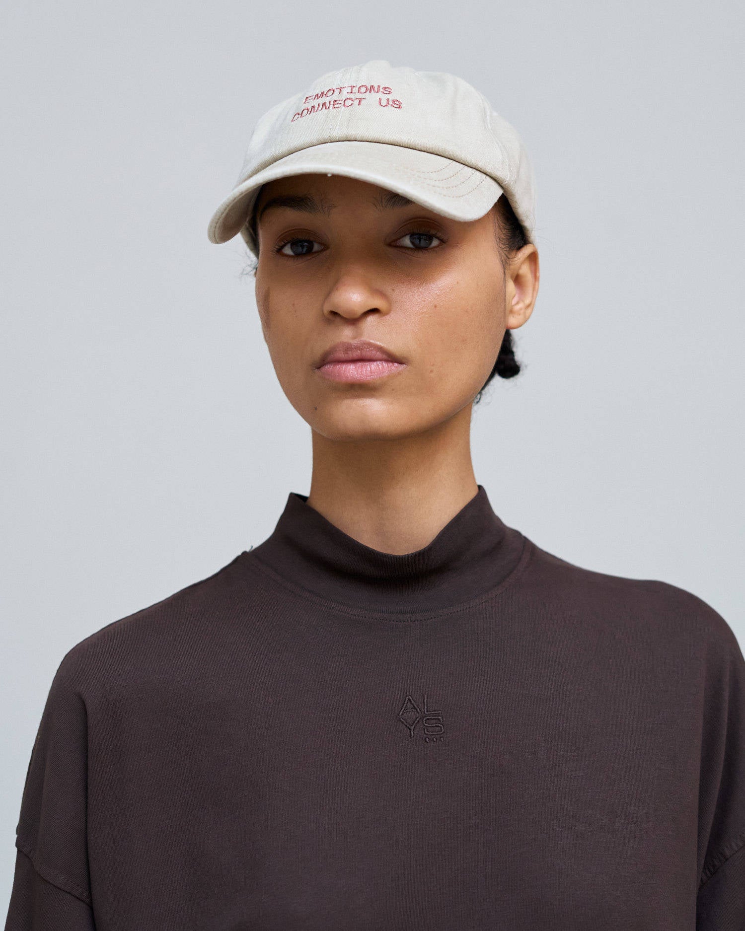 Choco EMBROIDERY LONG SLEEVE T-SHIRT