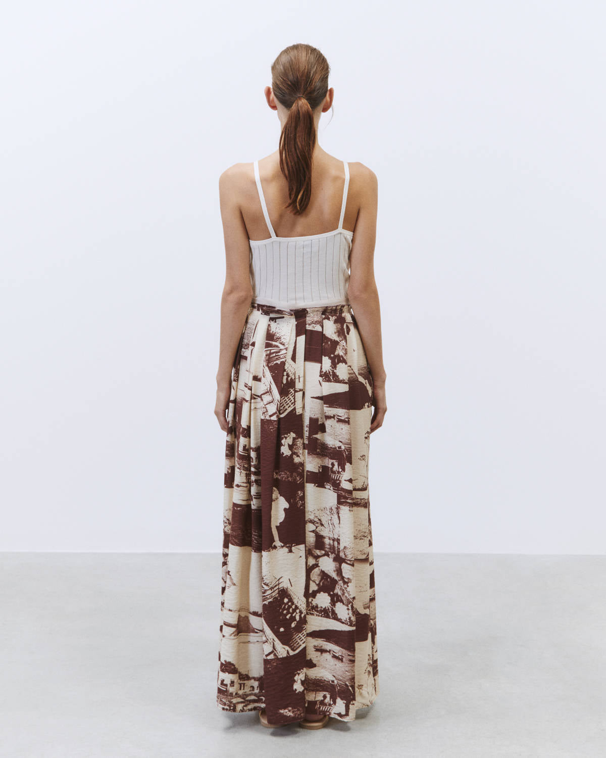 PHOTO PRINT PLEATED SKIRT Choco